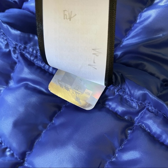 The North Face Men’s ThermoBall Eco Vest - Picture 9 of 10